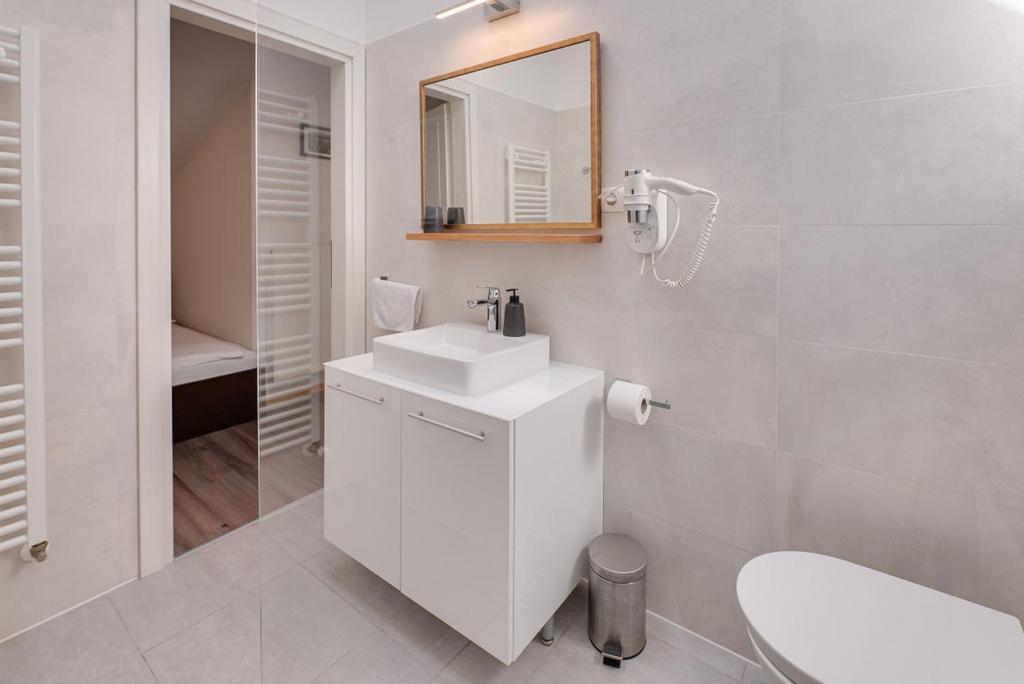 Bed & Breakfast Dosen III Башка Экстерьер фото