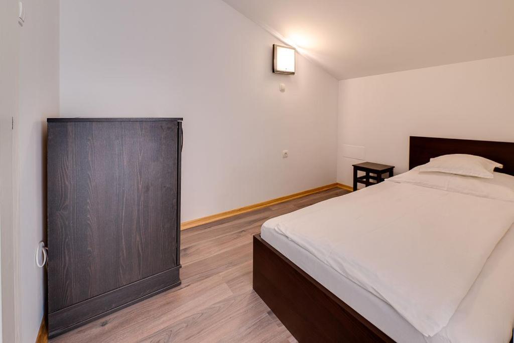 Bed & Breakfast Dosen III Башка Экстерьер фото